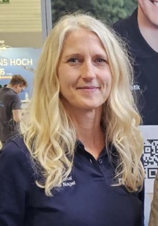 Frau Tina Nagel