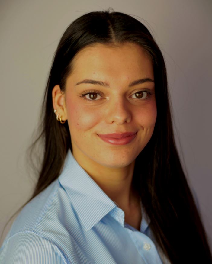 Frau Ramona Bauer
